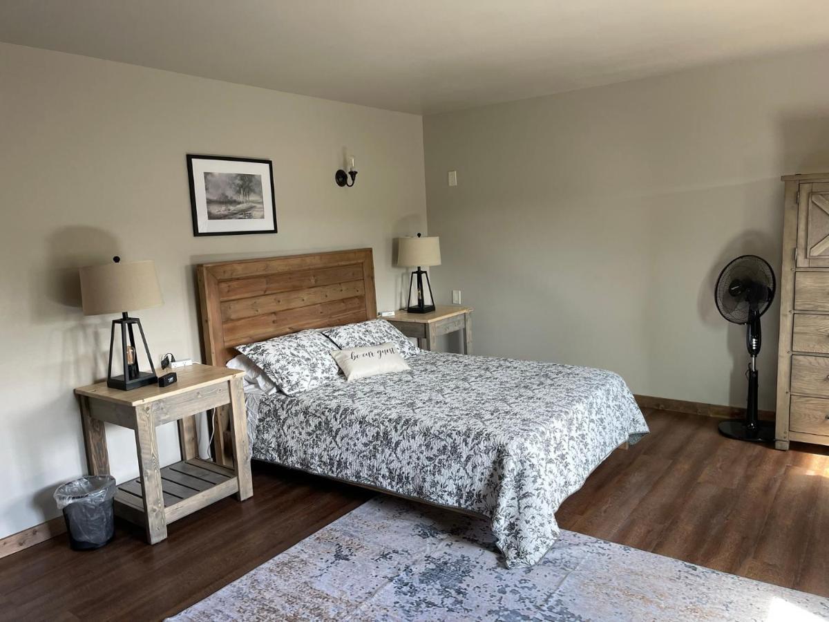 The Inn At Liberty Farms Sunshine Esterno foto