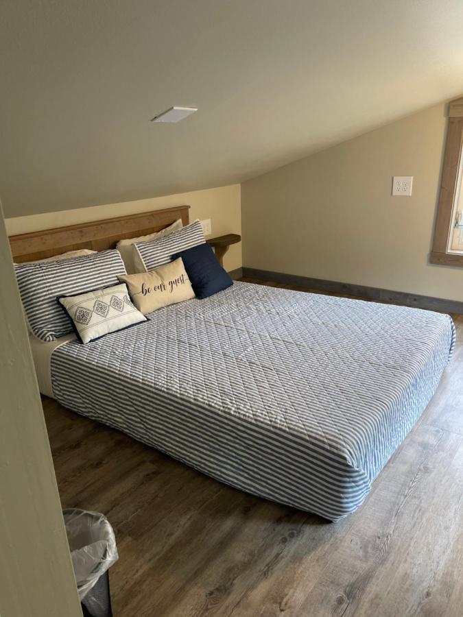 The Inn At Liberty Farms Sunshine Esterno foto